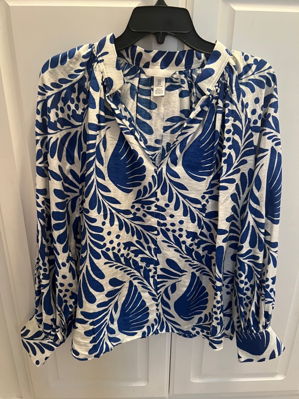 H&M Blue and White Leaf-Print V-Neck Blouse